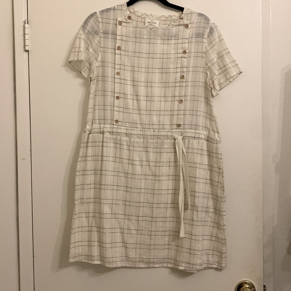 Classic Sezane white short sleeve dress with gold and black square pattern